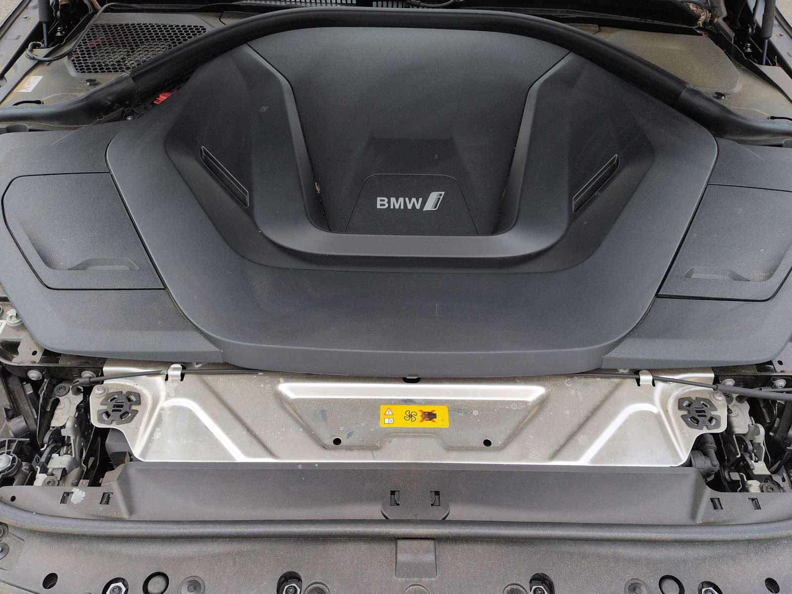Thumbnail: 2023 BMW i4 - 15