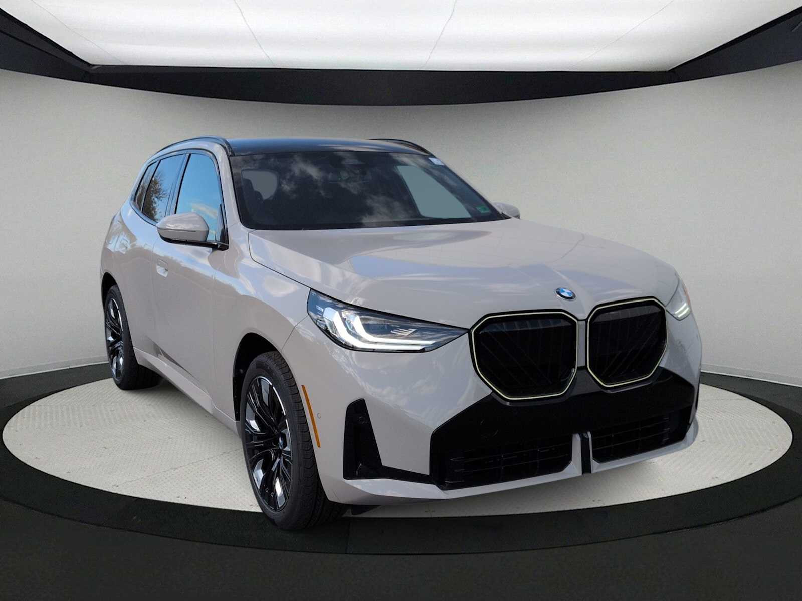 Thumbnail: 2026 BMW X3 - 2