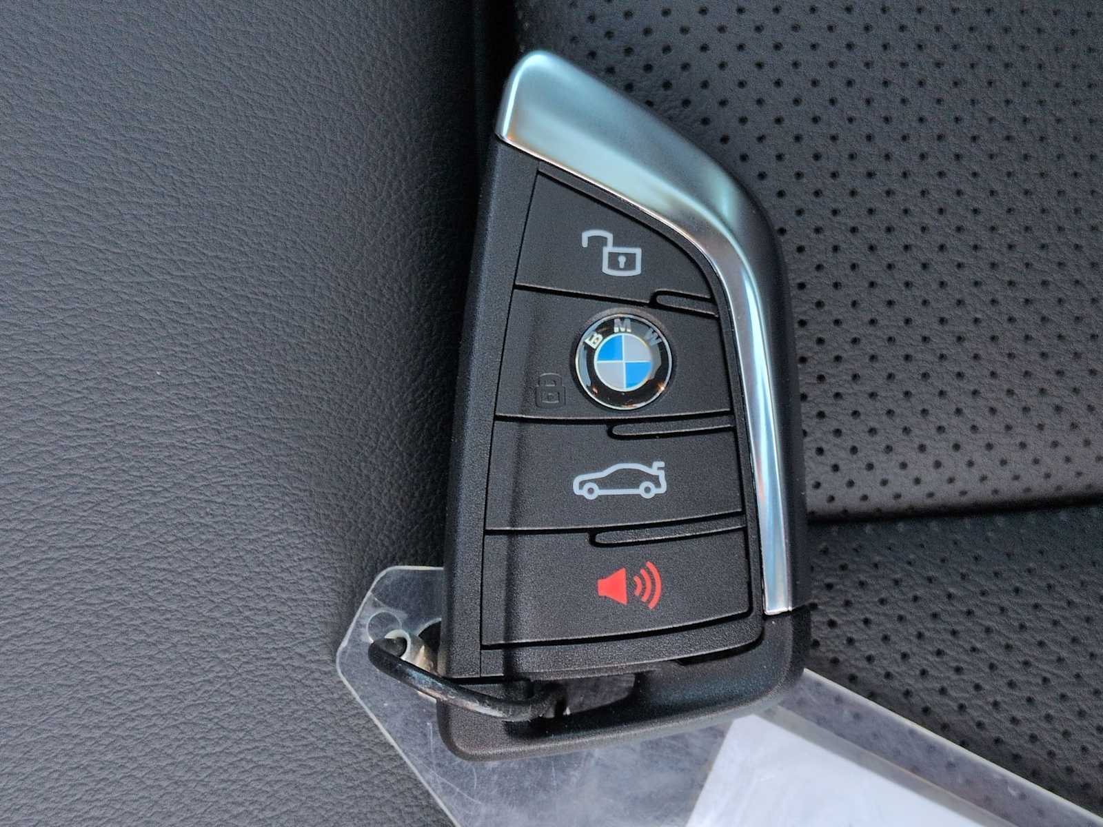 Thumbnail: 2026 BMW i4 - 37