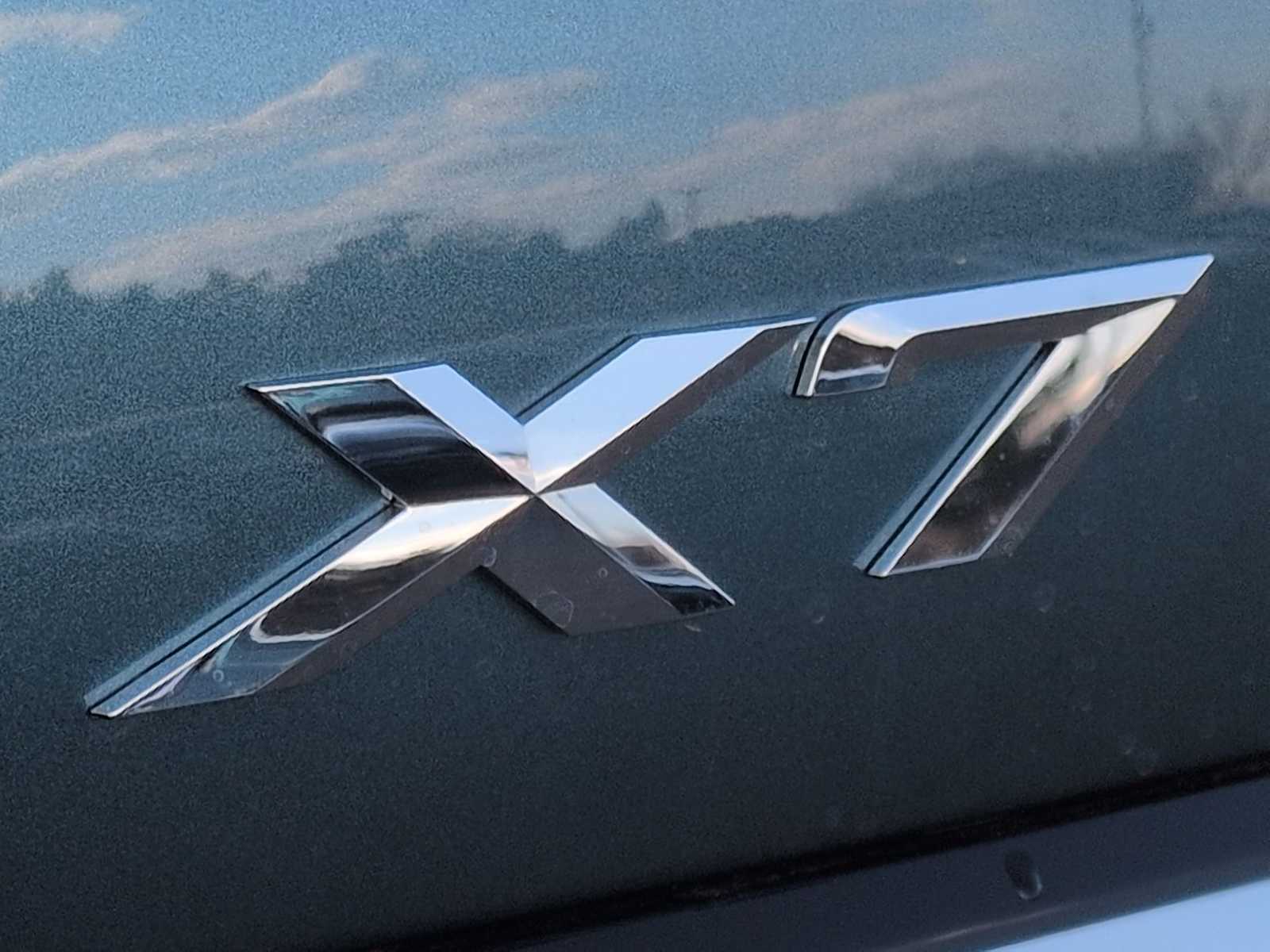 Thumbnail: 2026 BMW X7 - 13