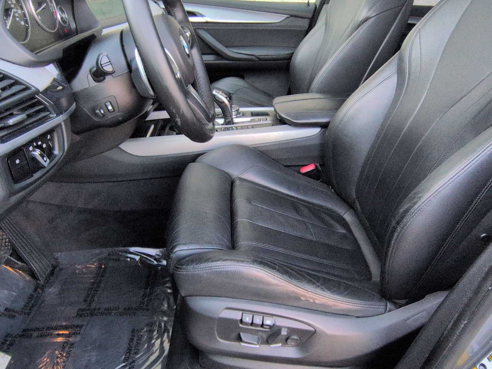 Thumbnail: 2015 BMW X5 - 17