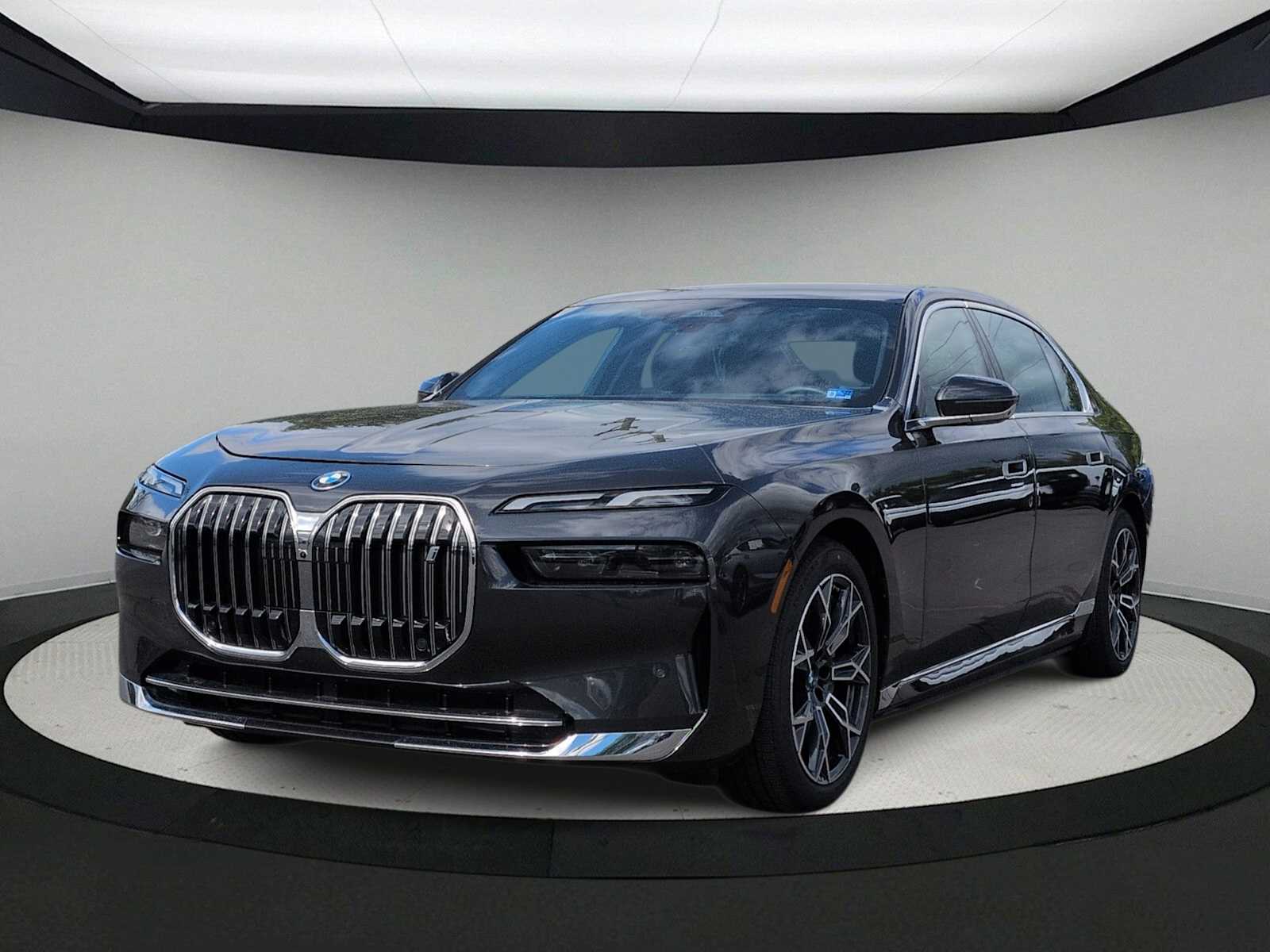 Thumbnail: 2025 BMW i7 - 4