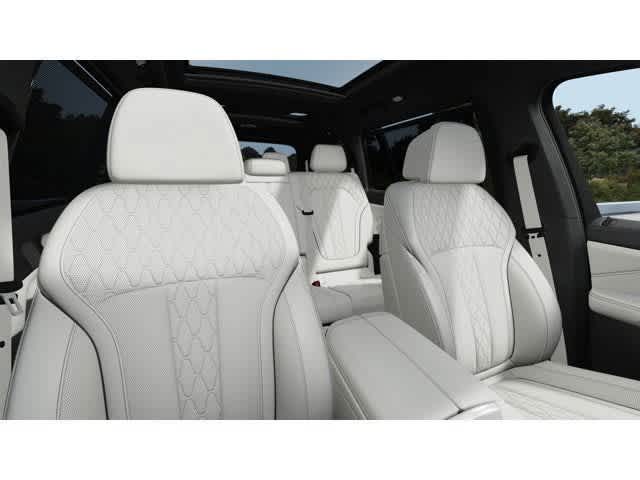Thumbnail: 2026 BMW X7 - 11