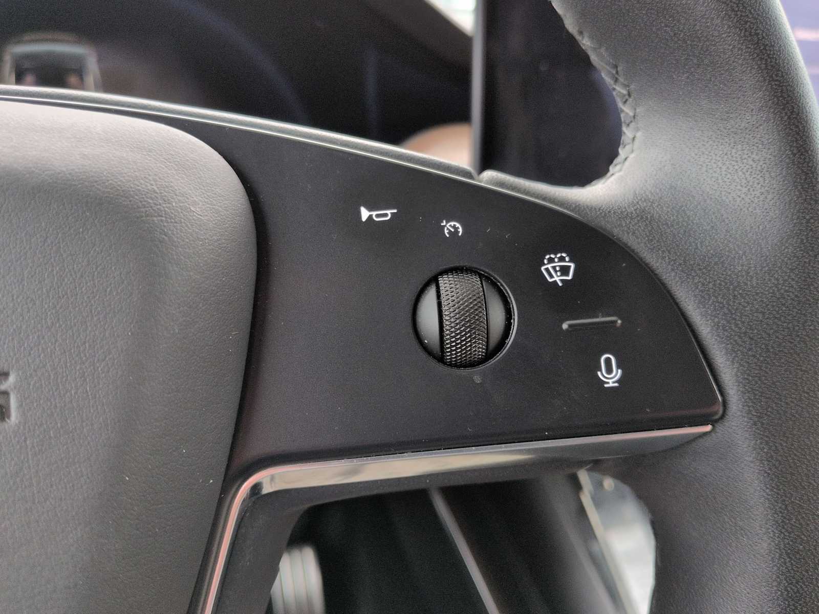 Thumbnail: 2023 Tesla Model X - 23