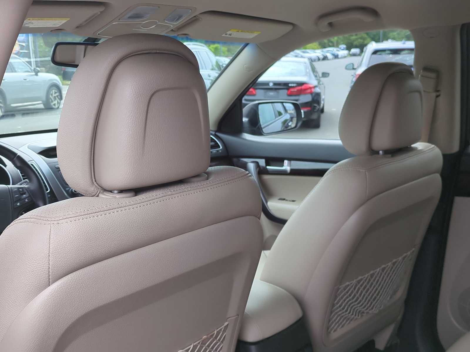 Thumbnail: 2015 Kia Sorento - 19