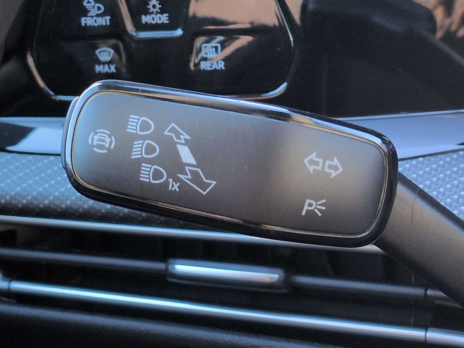 Thumbnail: 2024 Volkswagen Golf - 26