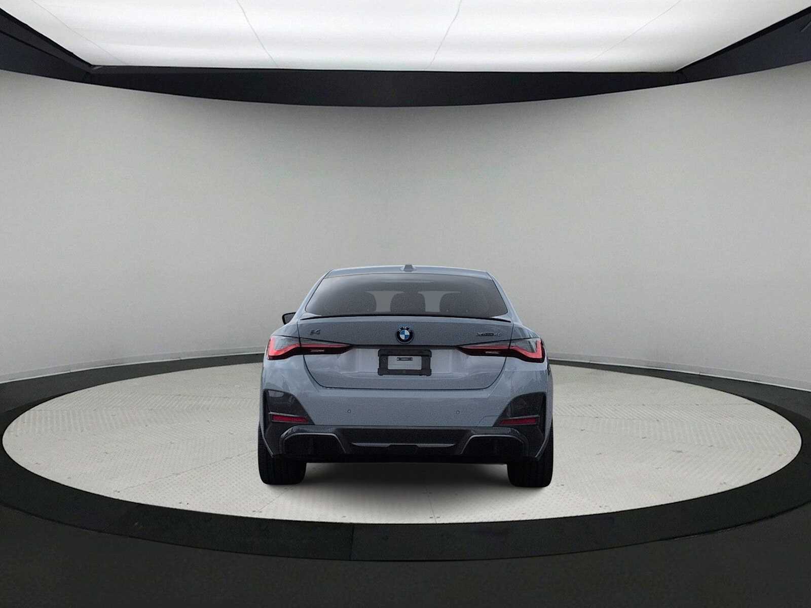Thumbnail: 2024 BMW i4 - 7