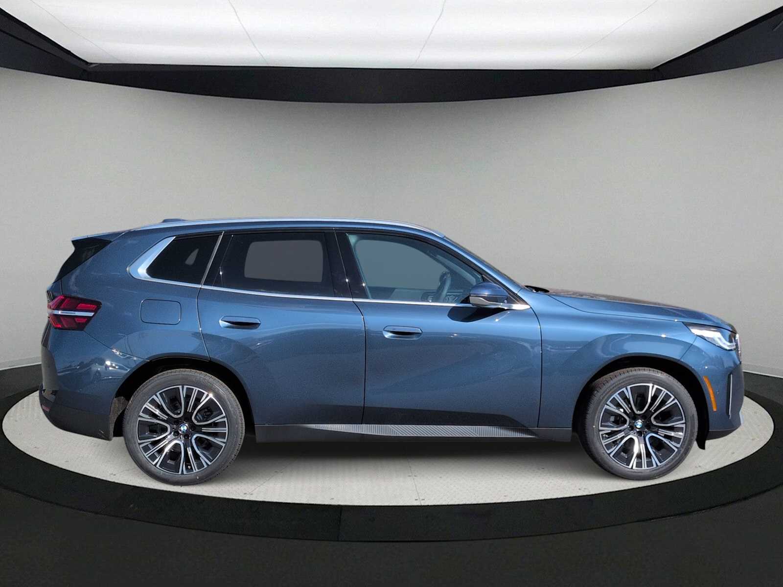 Thumbnail: 2026 BMW X3 - 9