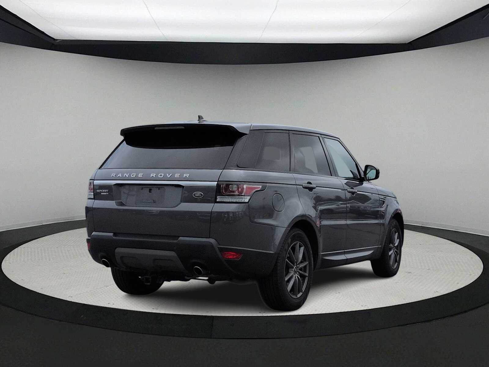 Thumbnail: 2016 Land Rover Range Rover Sport - 8