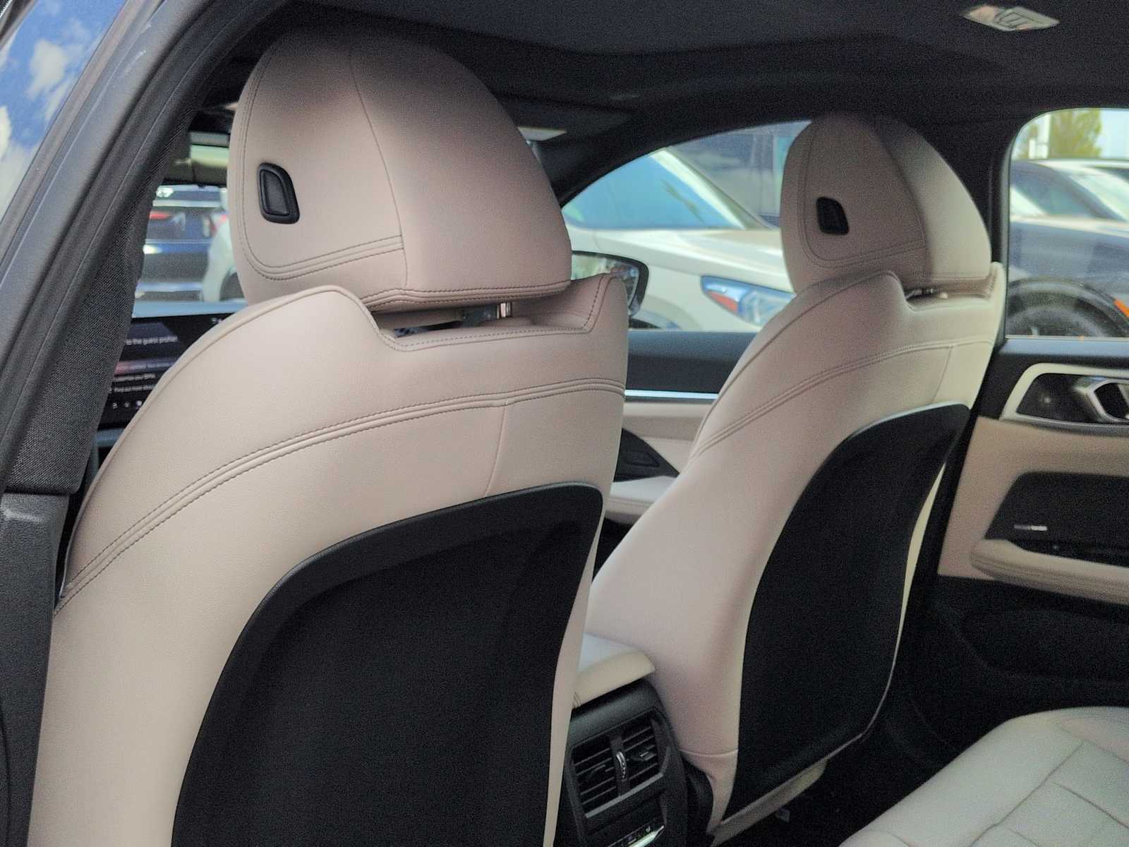 Thumbnail: 2026 BMW i4 - 19