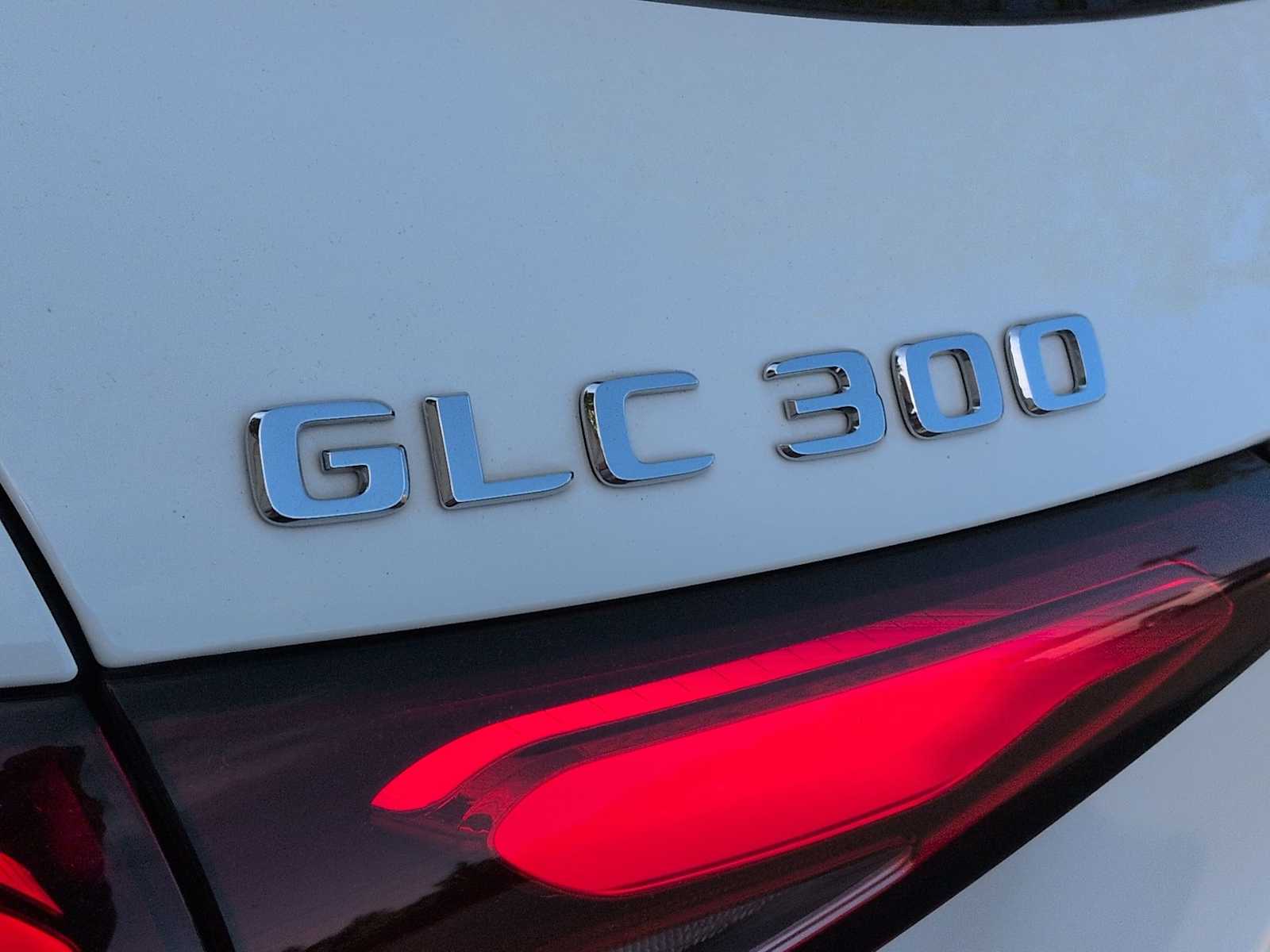 Thumbnail: 2023 Mercedes-Benz GLC - 13