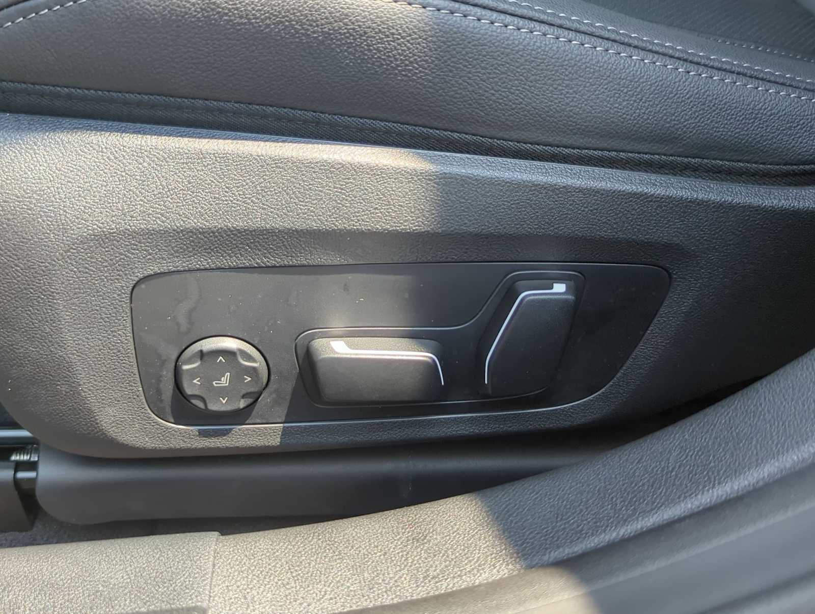 2024 BMW i4 eDrive40 17