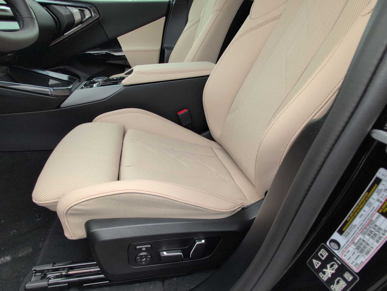 Thumbnail: 2026 BMW X3 - 16