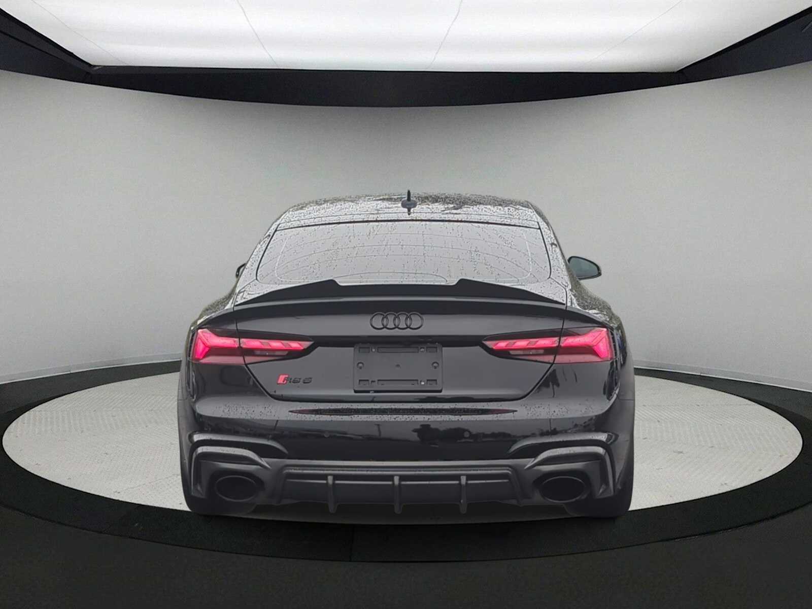 Thumbnail: 2024 Audi RS 5 - 7