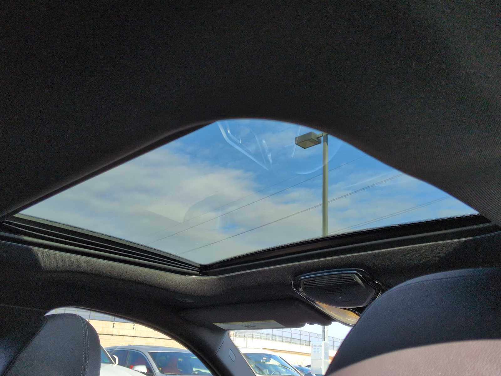 Thumbnail: 2025 BMW i4 - 23