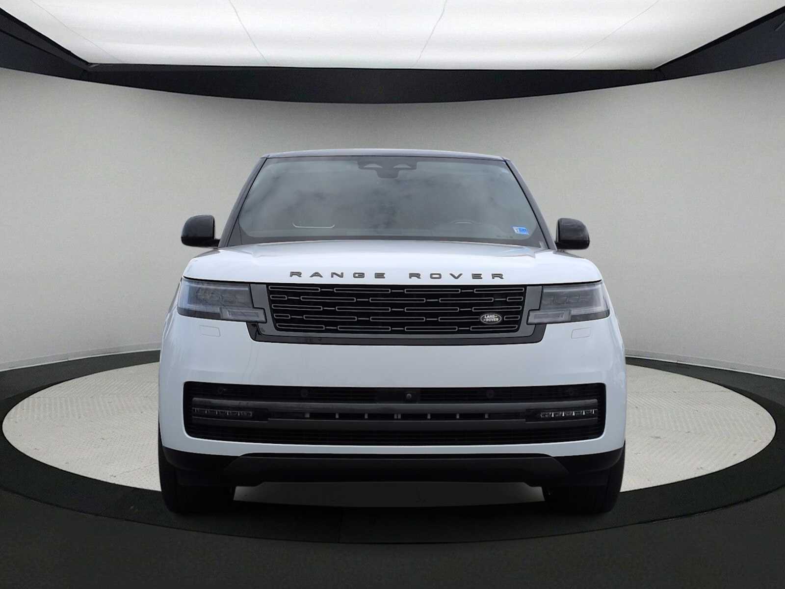 Thumbnail: 2024 Land Rover Range Rover - 3