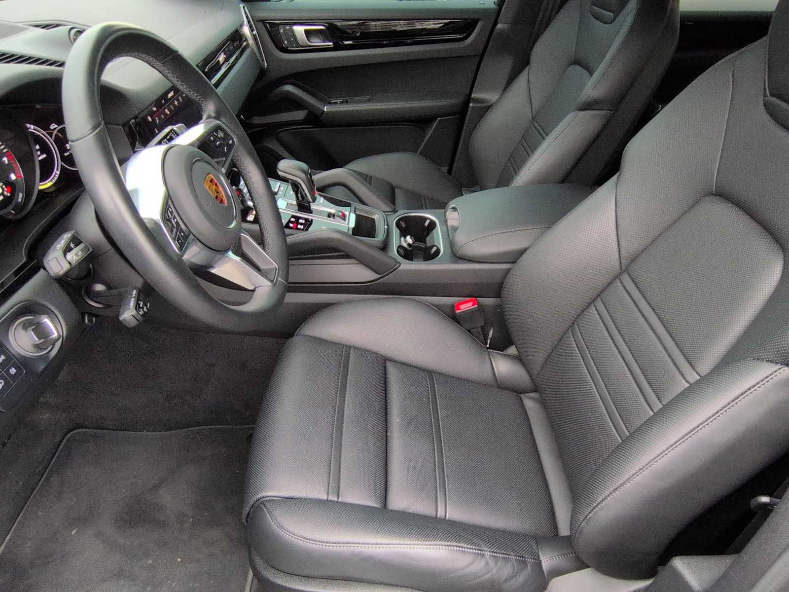 Thumbnail: 2022 Porsche  - 10