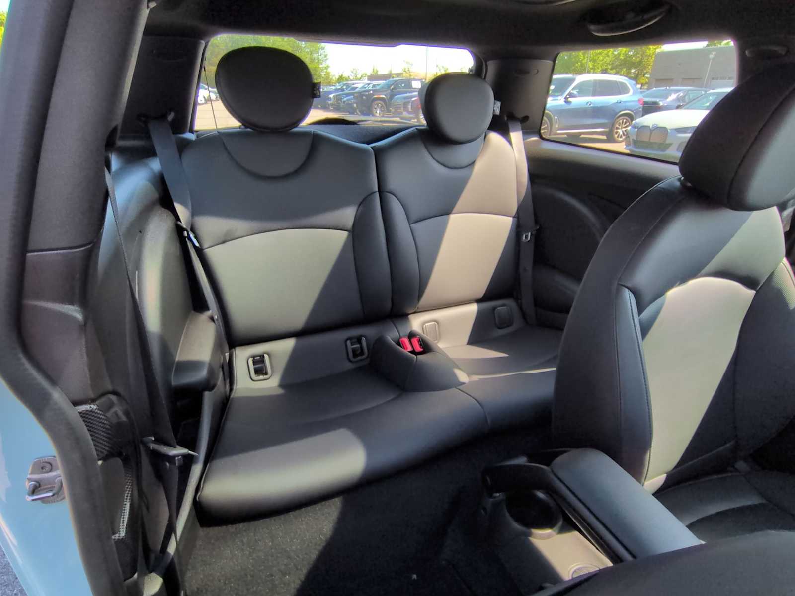 Thumbnail: 2013 MINI Cooper Hardtop - 19
