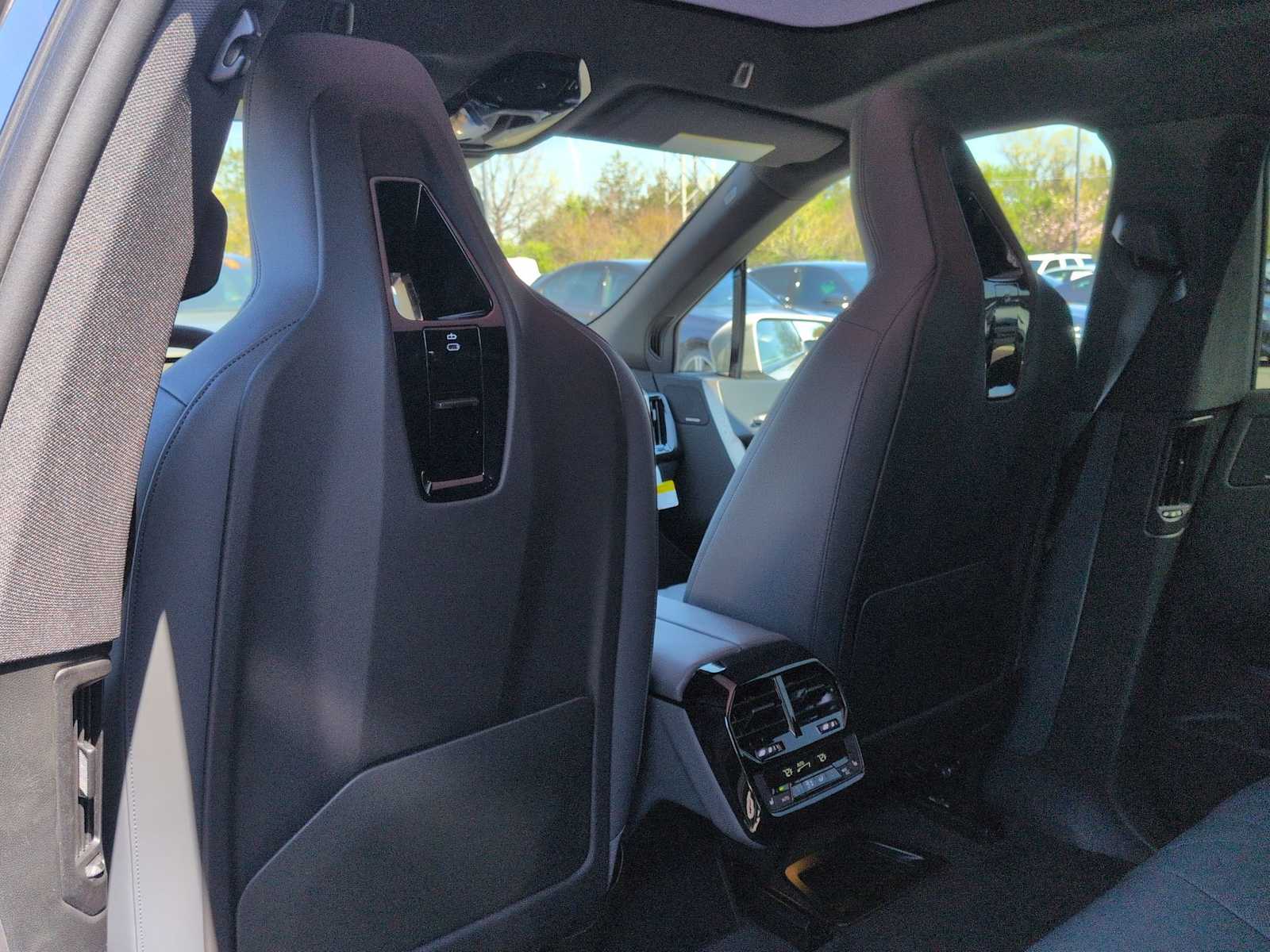 Thumbnail: 2026 BMW iX - 18