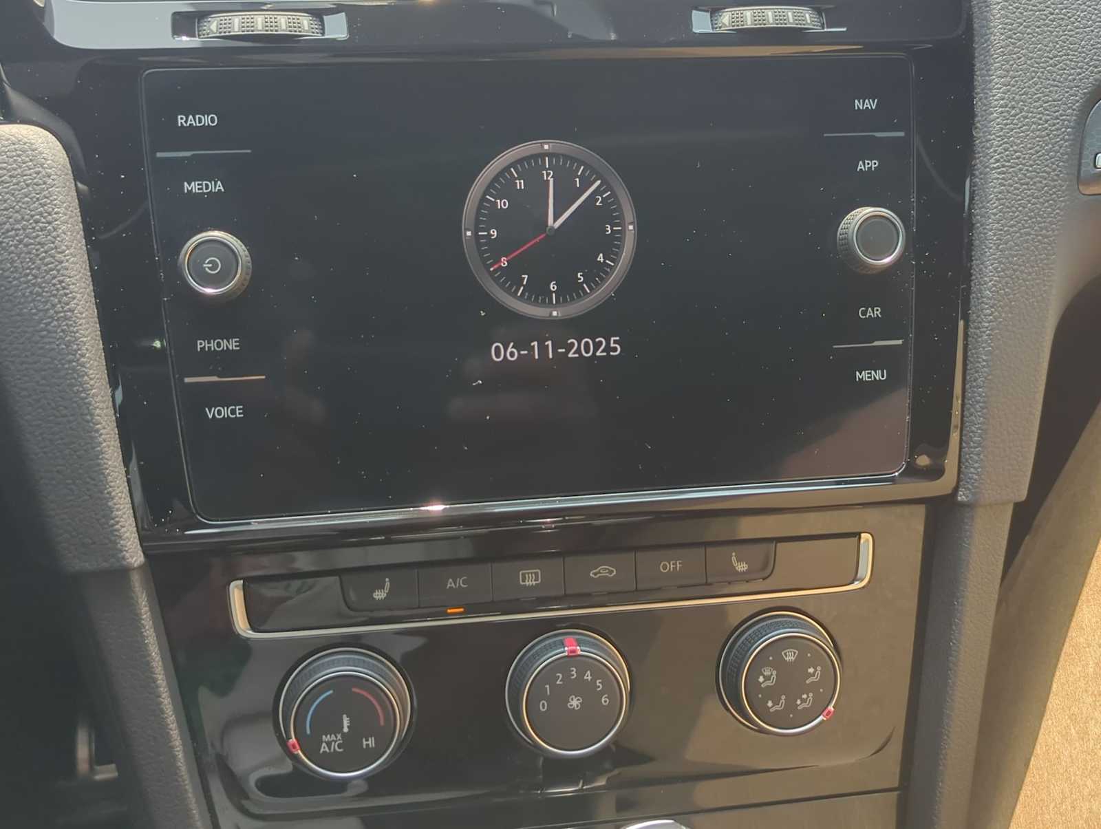 2021 Volkswagen Golf GTI SE 20