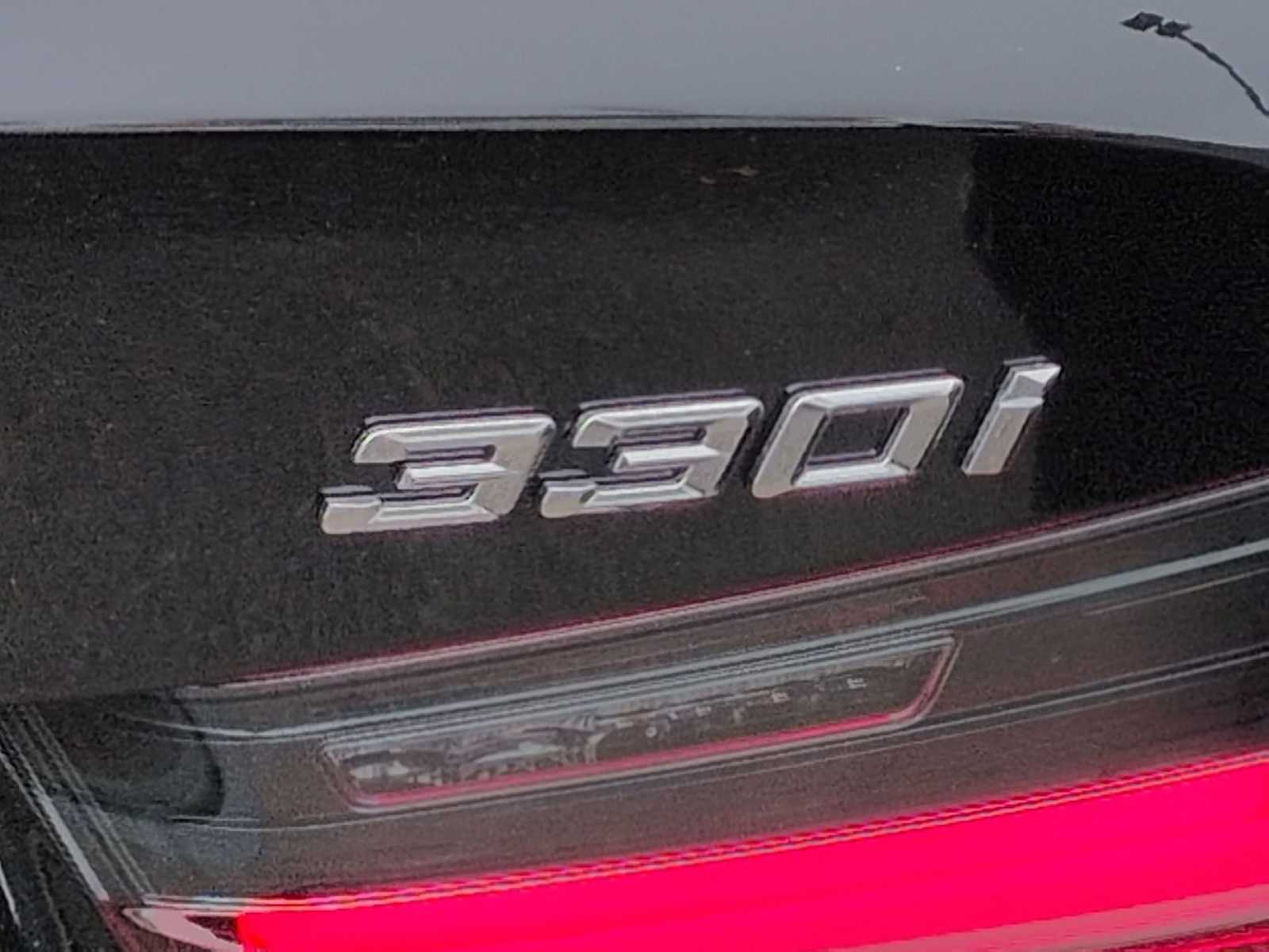 Thumbnail: 2026 BMW 3 Series - 12