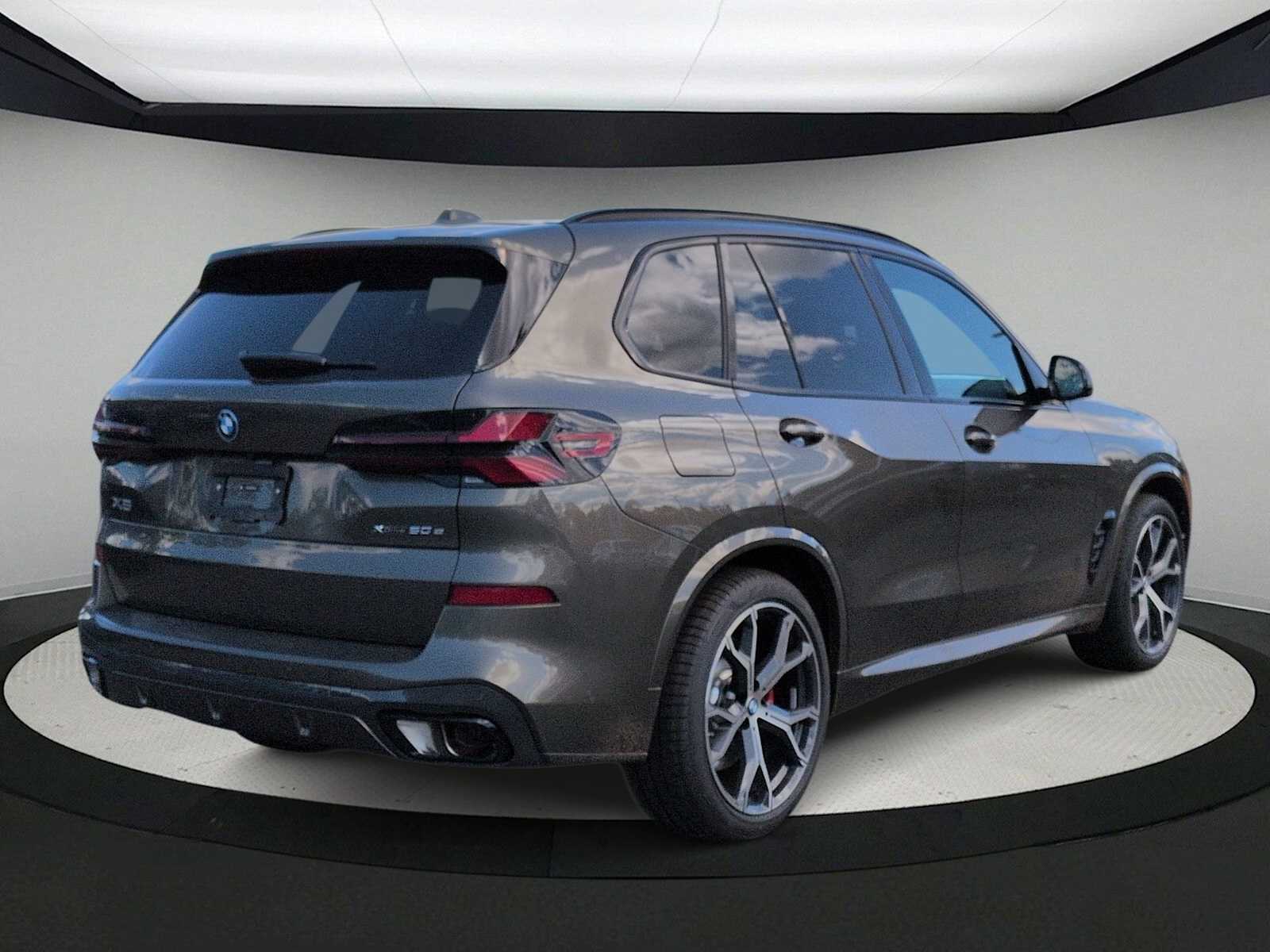 Thumbnail: 2026 BMW X5 - 8