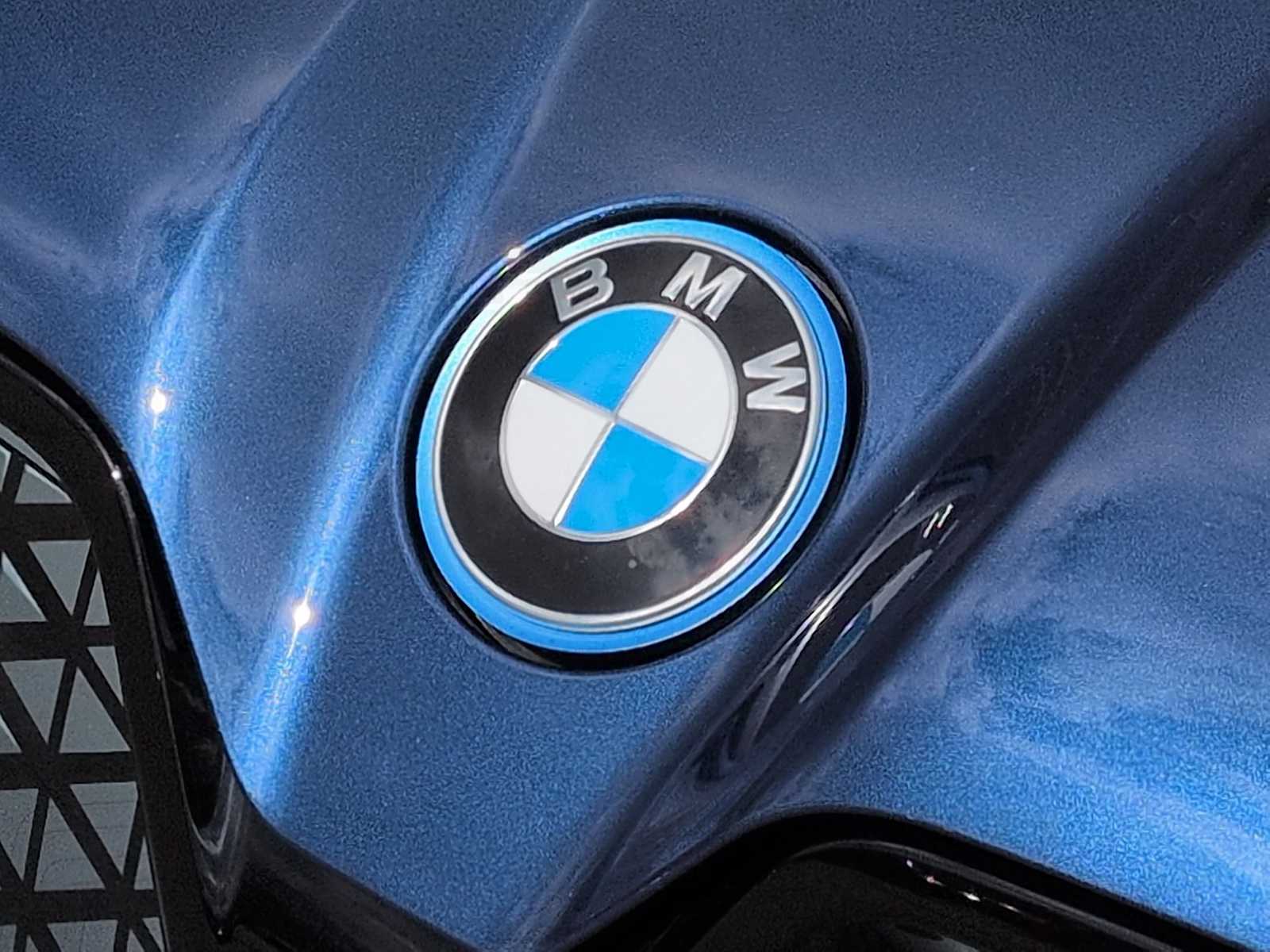 Thumbnail: 2025 BMW iX - 12