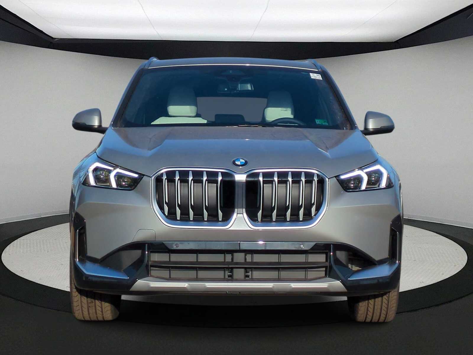 Thumbnail: 2026 BMW X1 - 3