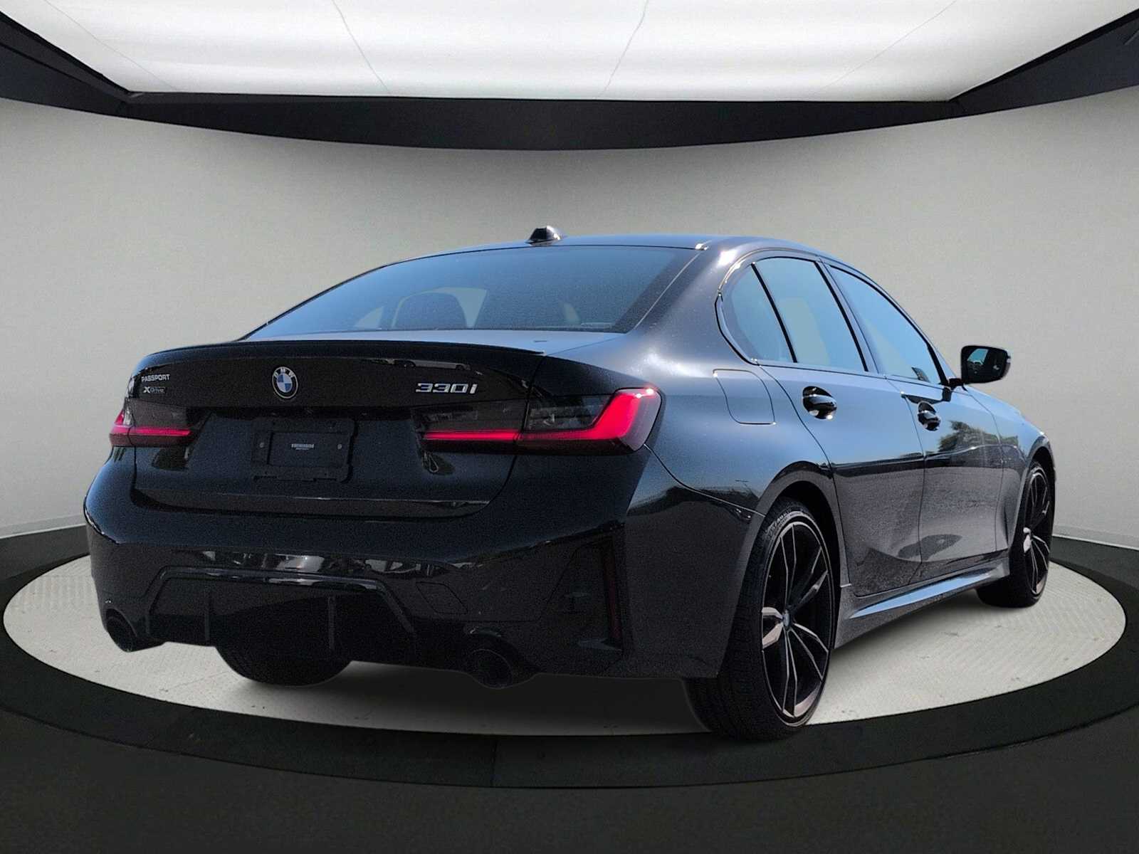 Thumbnail: 2023 BMW 3 Series - 8