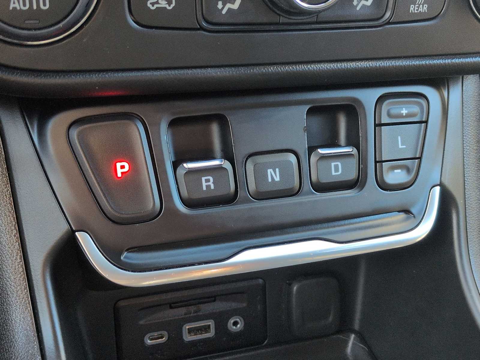 Thumbnail: 2018 GMC Terrain - 34