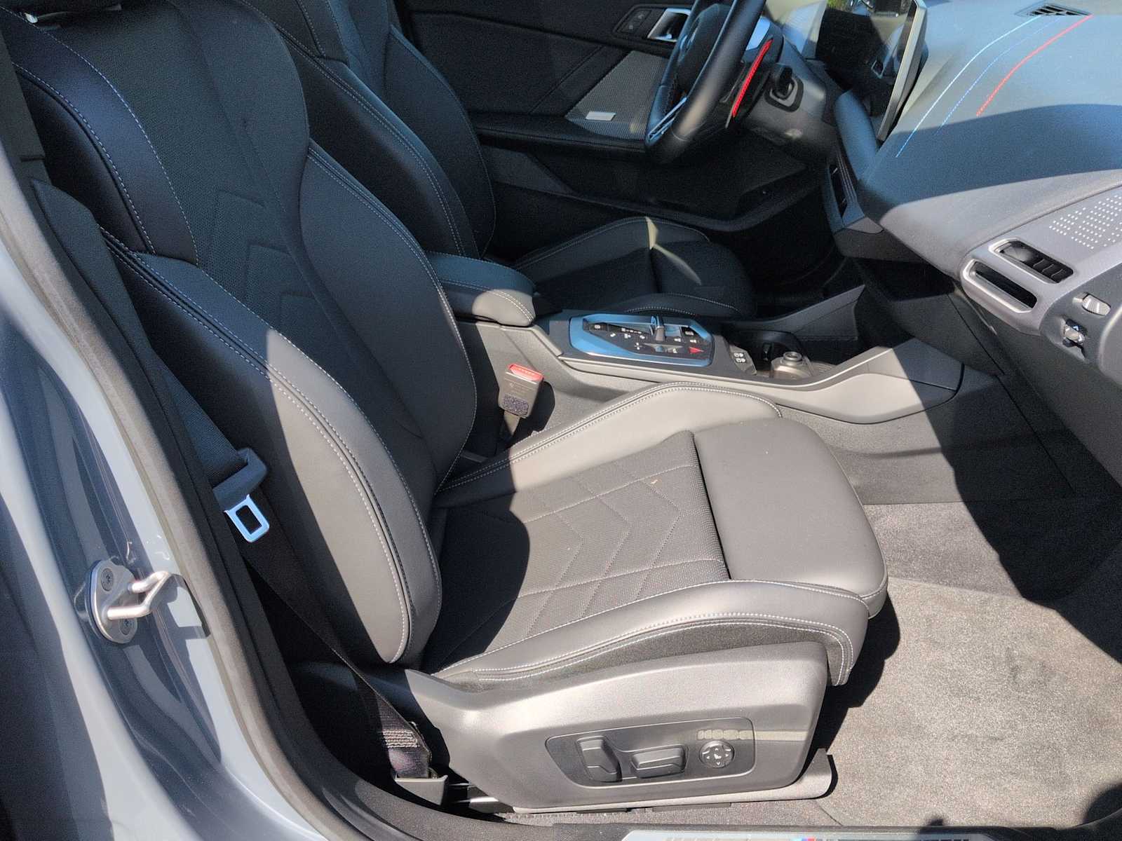 Thumbnail: 2025 BMW 2 Series - 22