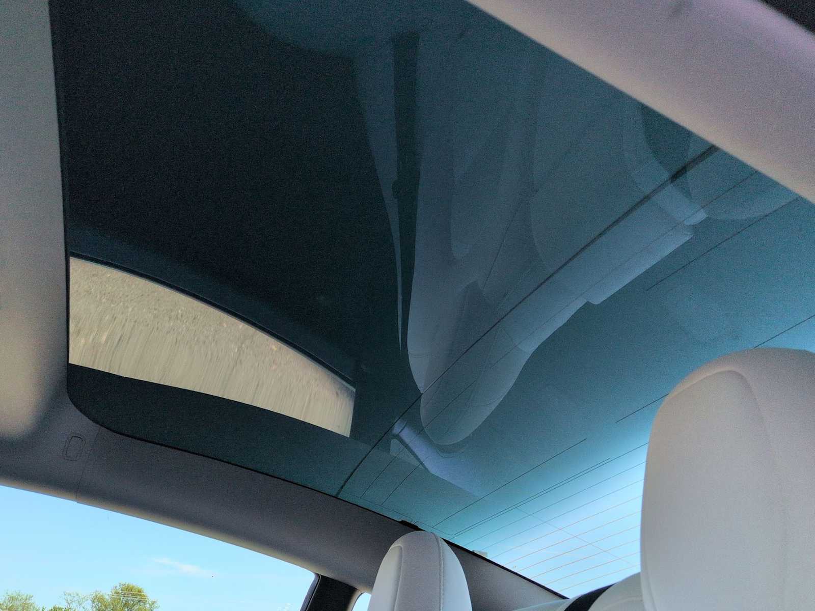 Thumbnail: 2022 Tesla Model 3 - 22