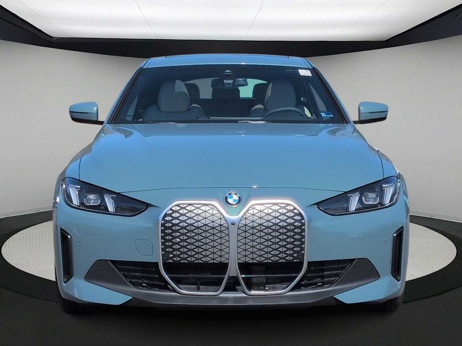 Thumbnail: 2026 BMW i4 - 3