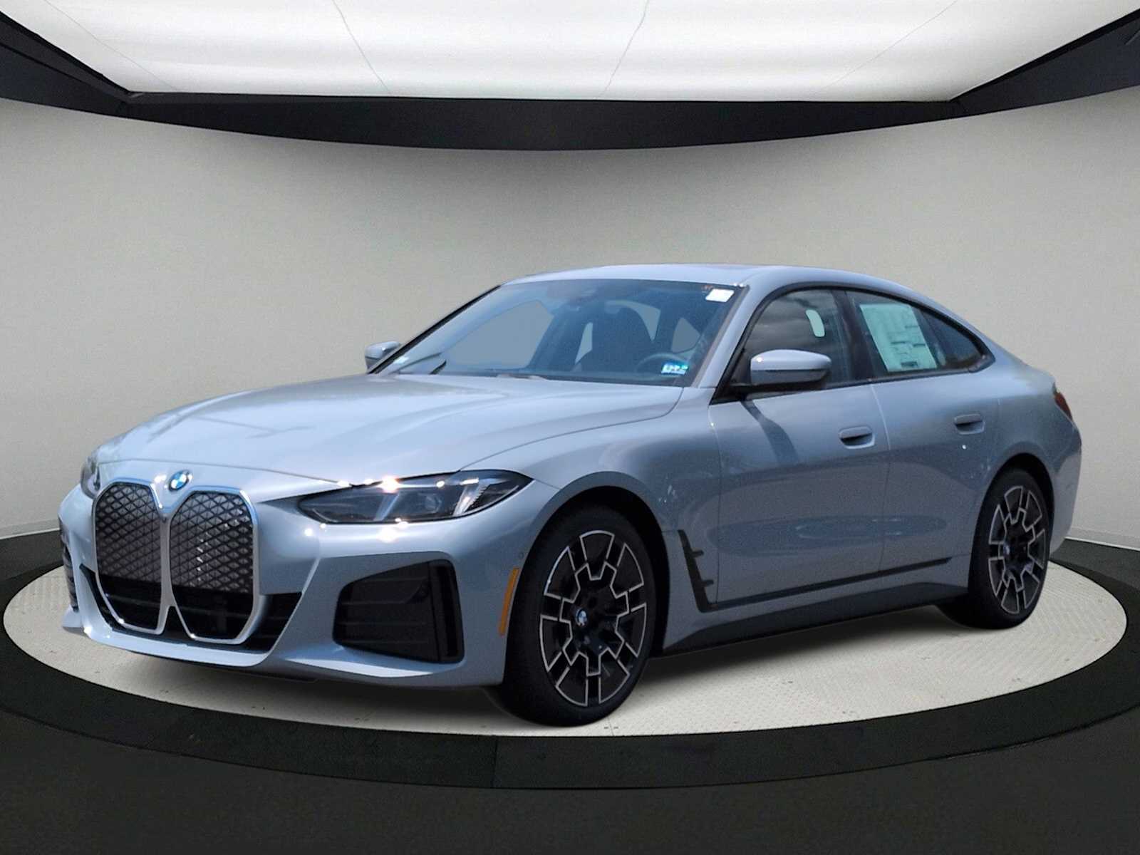 Thumbnail: 2026 BMW i4 - 4