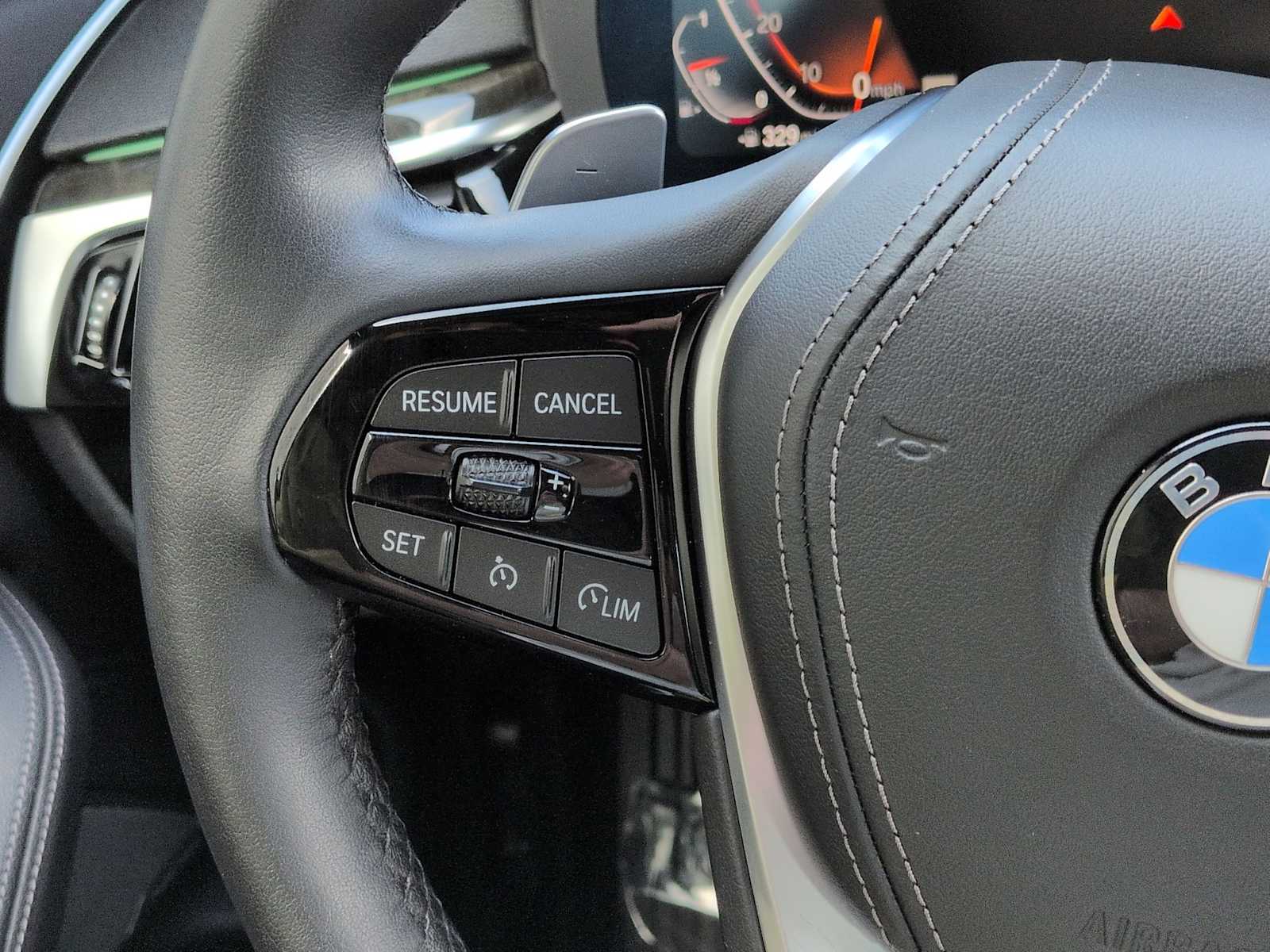 Thumbnail: 2021 BMW 5 Series - 26