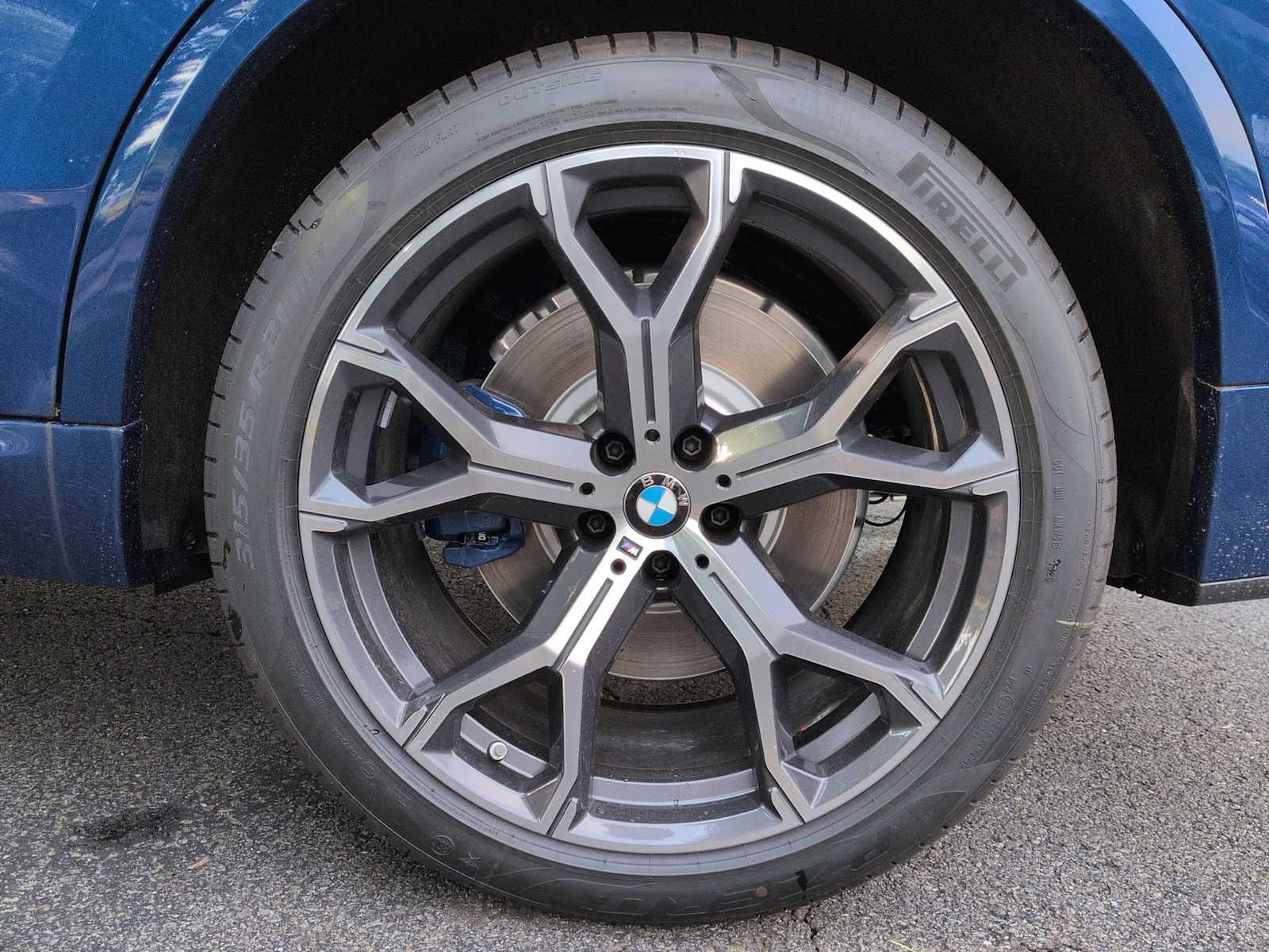 Thumbnail: 2026 BMW X5 - 14