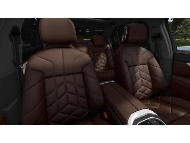 2025 BMW i7 eDrive50 11