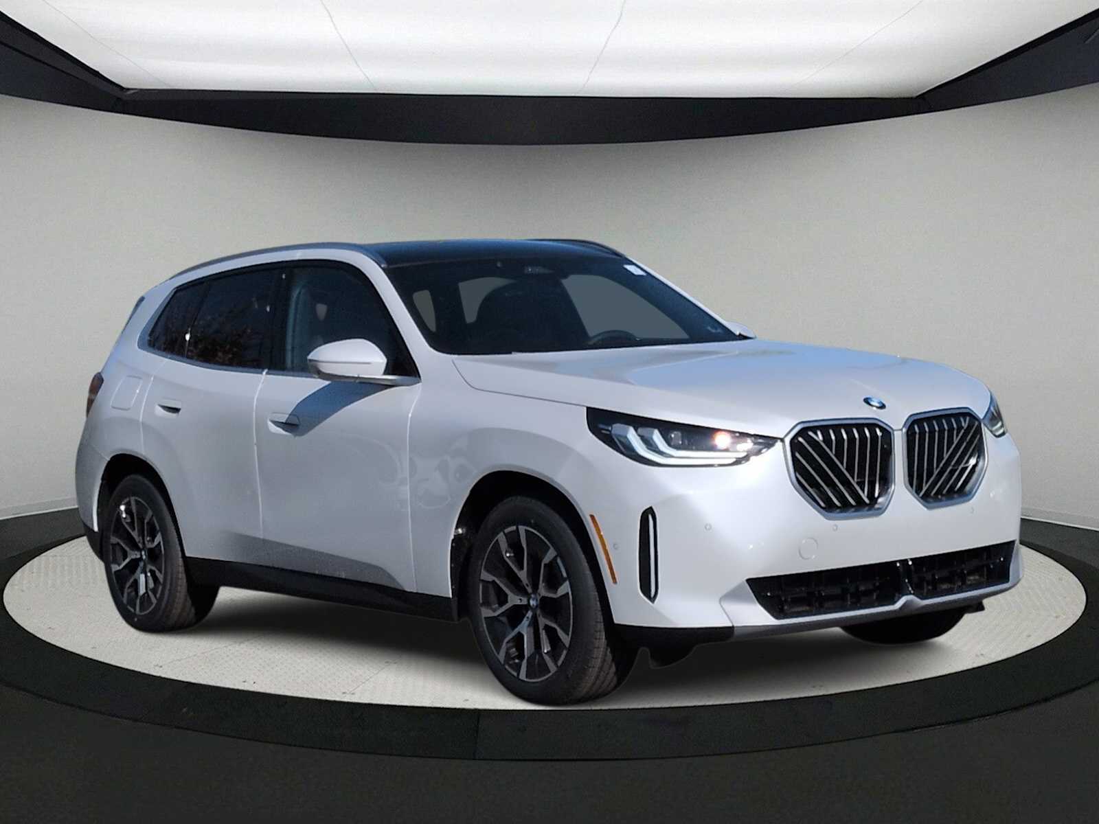 Thumbnail: 2026 BMW X3 - 2