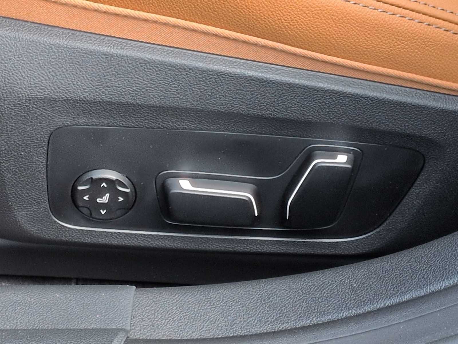 Thumbnail: 2026 BMW i4 - 18