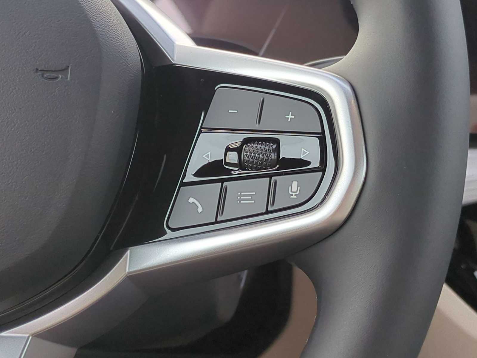 Thumbnail: 2025 BMW i4 - 26