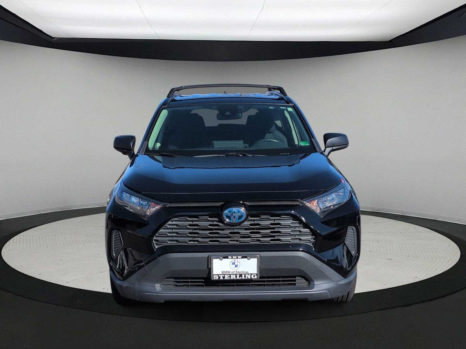 Thumbnail: 2021 Toyota RAV4 - 3