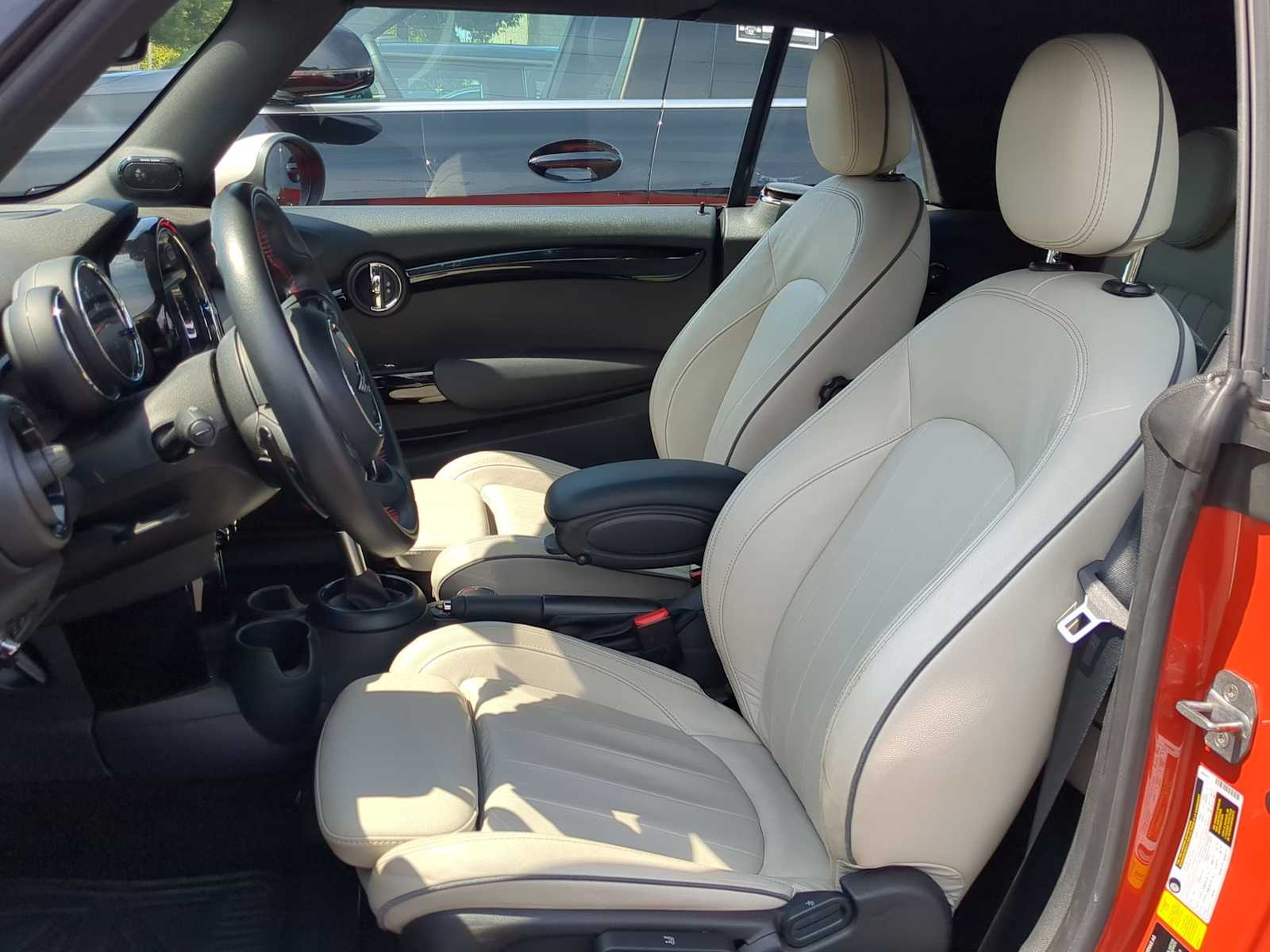 Thumbnail: 2019 MINI Cooper Convertible - 7