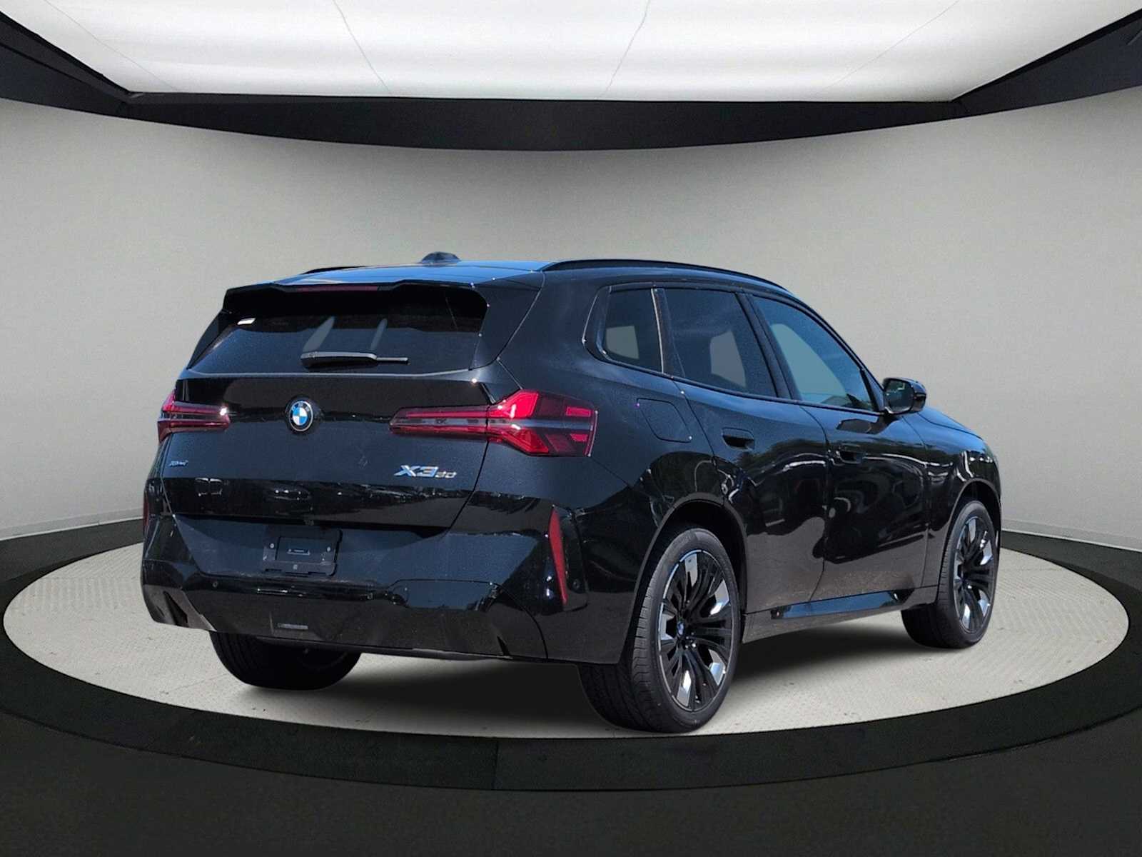 Thumbnail: 2026 BMW X3 - 8