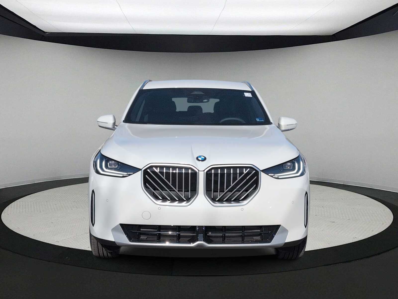 Thumbnail: 2026 BMW X3 - 3