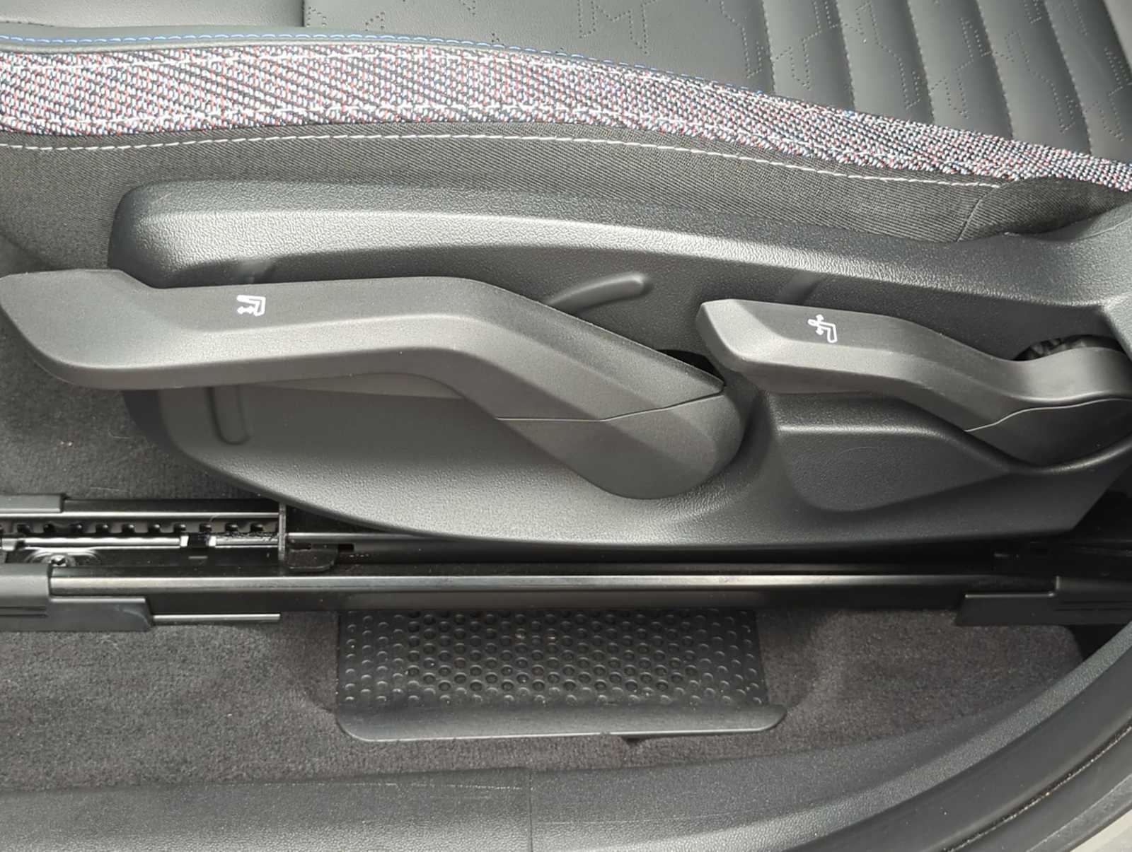 Thumbnail: 2025 MINI Cooper Countryman - 17