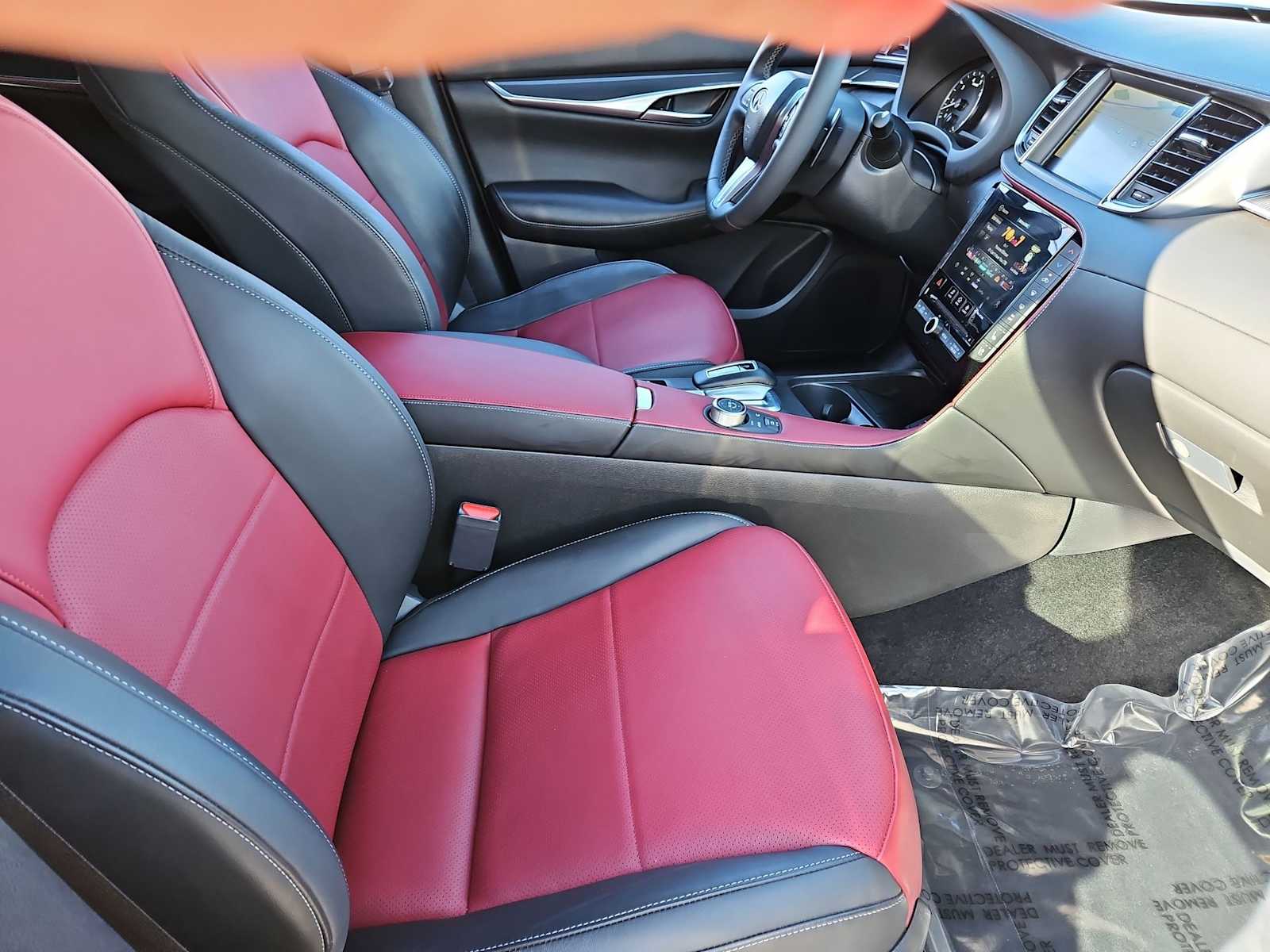 Thumbnail: 2023 INFINITI QX50 - 22