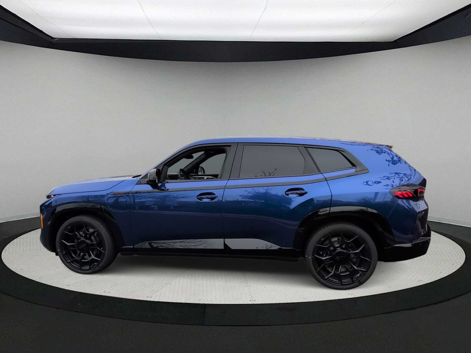 Thumbnail: 2026 BMW XM - 5