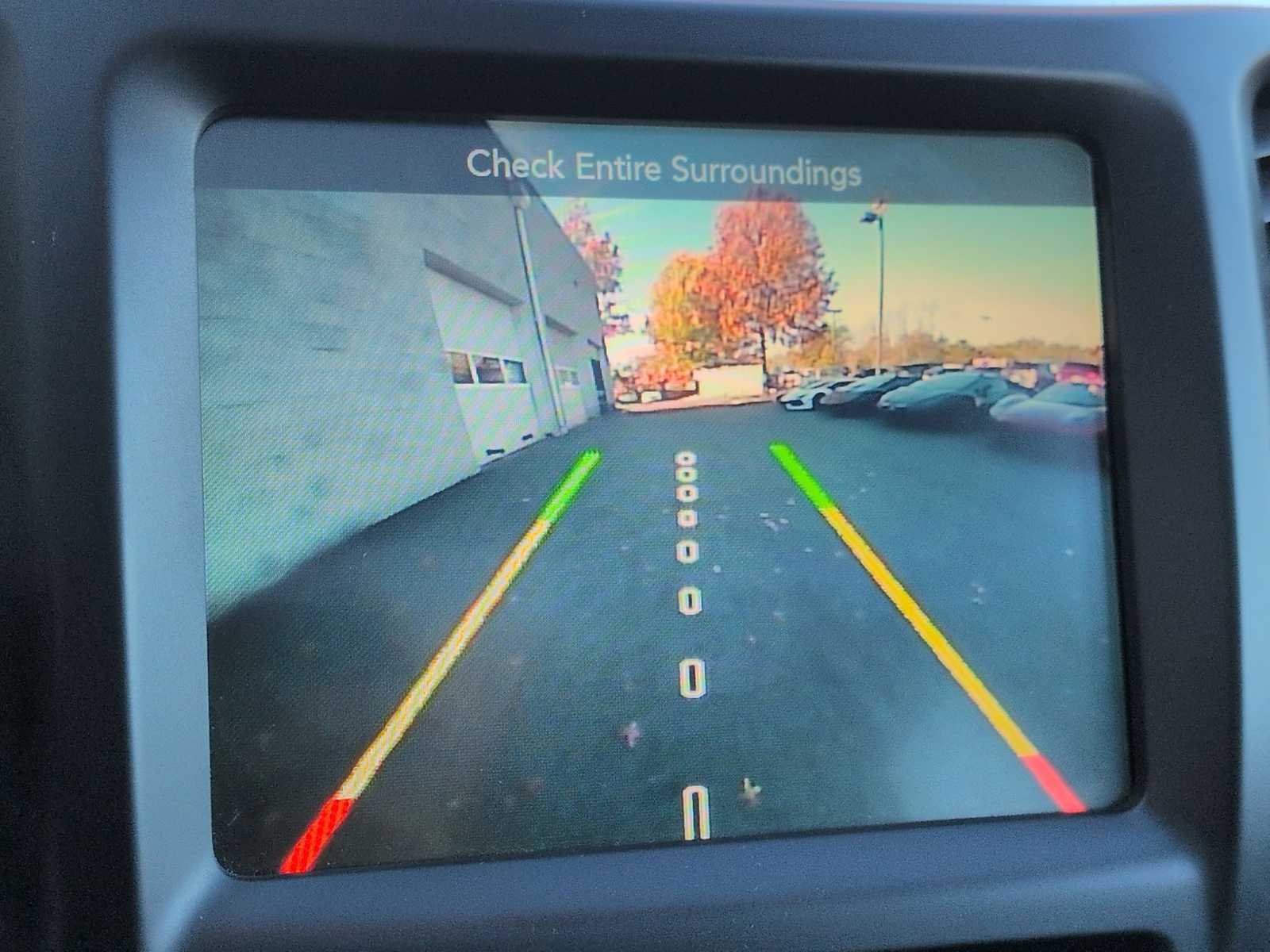 Thumbnail: 2015 Jeep Cherokee - 32