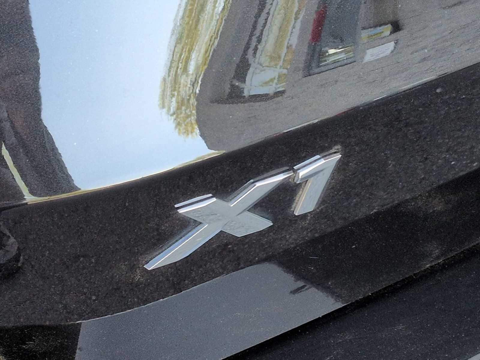 Thumbnail: 2023 BMW X1 - 13