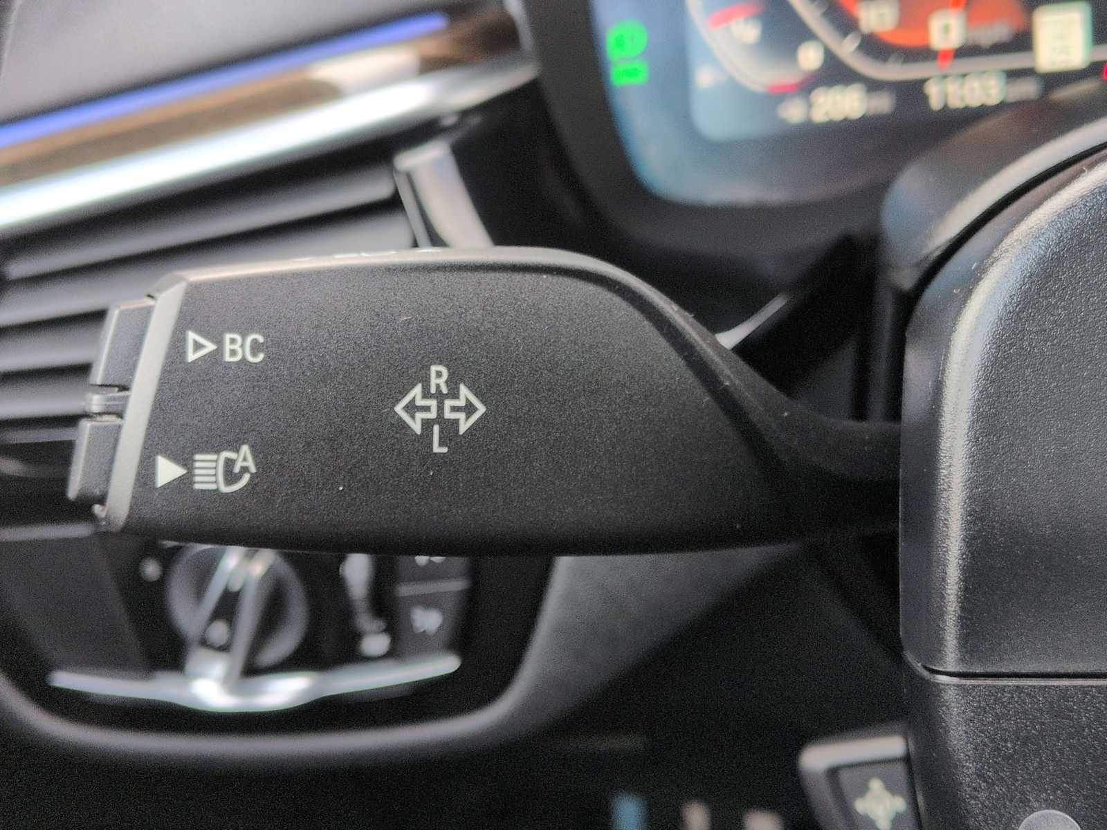 Thumbnail: 2021 BMW 5 Series - 28